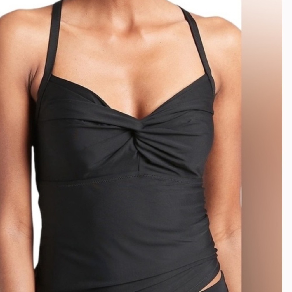 Athleta Twist Up Quick Dry Underwire Adjustable Straps Tankini 32D/D Black Top